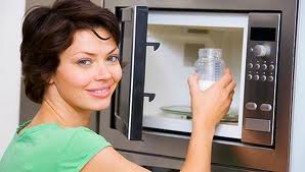  Melegítsünk-e mikrohullámú sütőben?