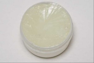 Erre figyelj, ha vazelint használsz - bőrápolási tudnivalók