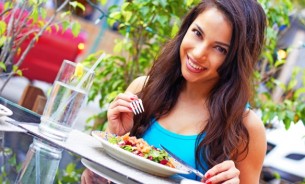 Ha kevesebbszer eszel, attól nem fogsz lefogyni!