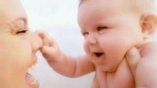 Hány nyelven beszél a baba?